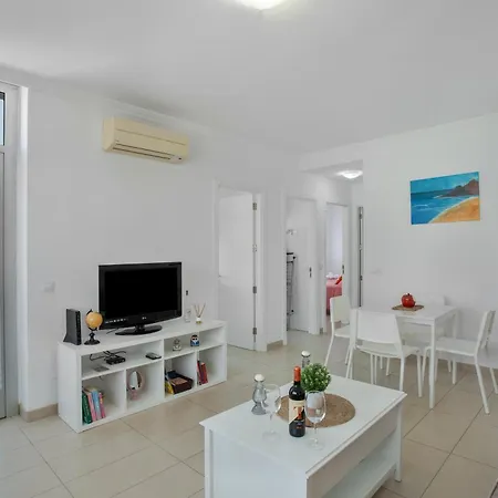 Vv Brisamar تيلدي